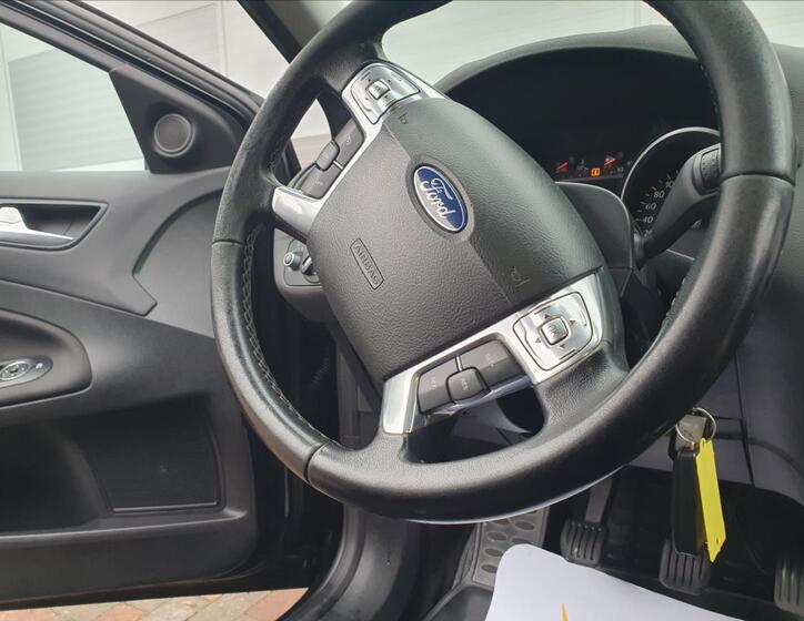 Ford Mondeo 15