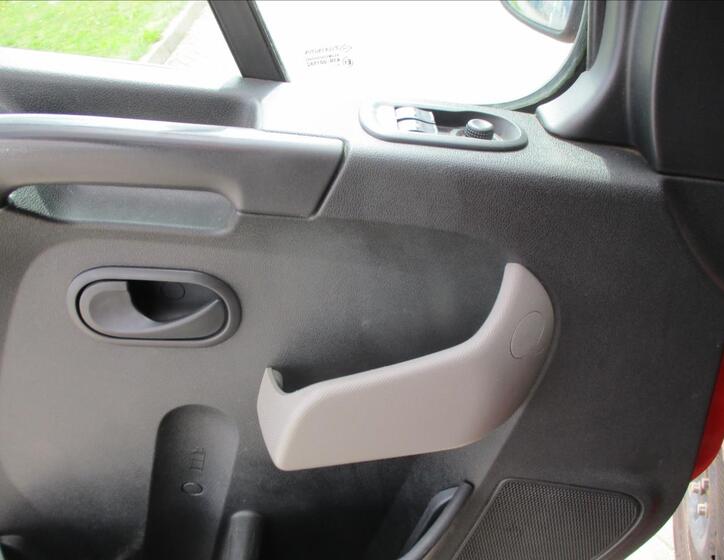 Renault Master 9
