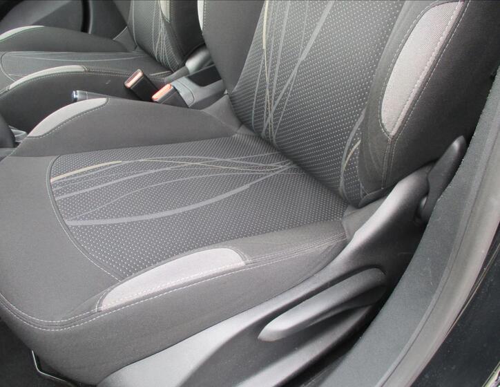Peugeot 208 9