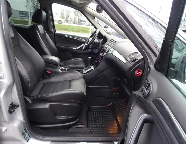Ford S-MAX 22