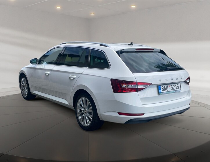 Škoda Superb 4