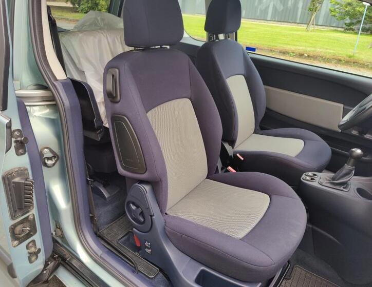Peugeot 1007 15