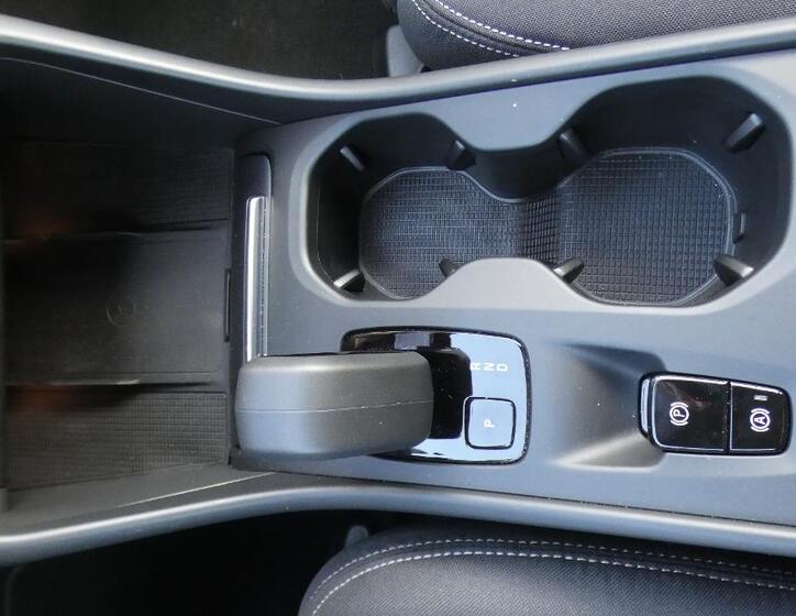 Volvo XC40 18