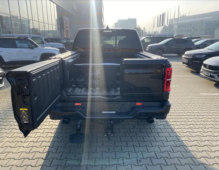 Dodge RAM 6