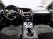 Audi Q7 18