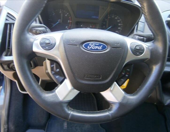 Ford Tourneo Custom 14