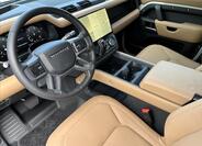 Land Rover Defender 14