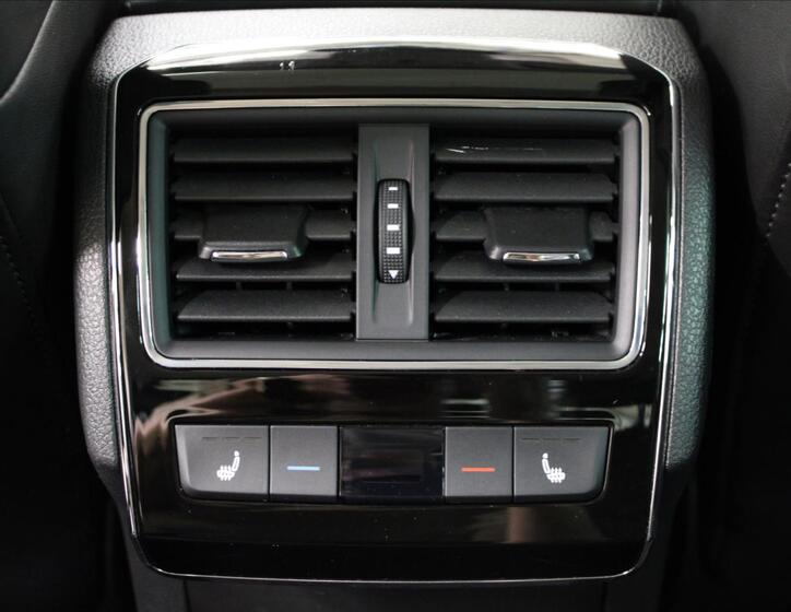Škoda Superb 32