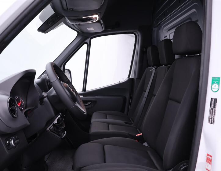 Mercedes-Benz Sprinter 10