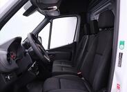 Mercedes-Benz Sprinter 10
