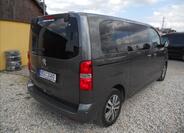 Peugeot Traveller 6