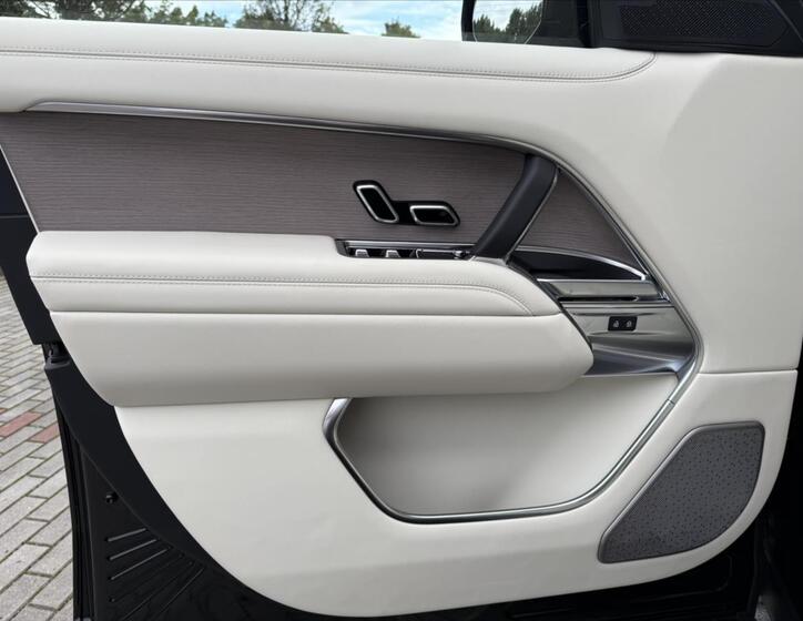 Land Rover Range Rover 13