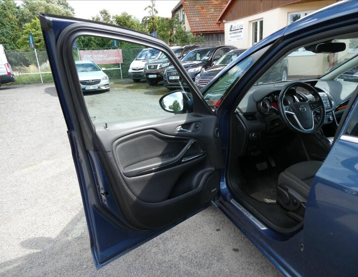 Opel Zafira 19