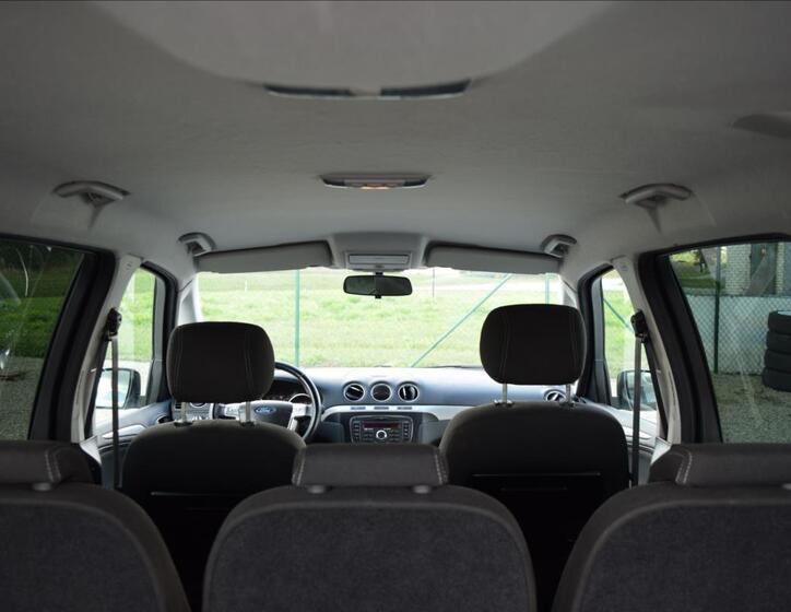 Ford Galaxy 25