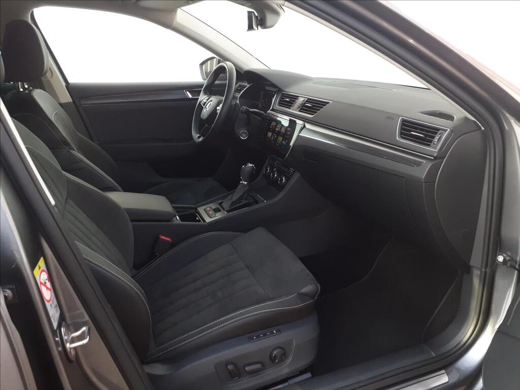 Škoda Superb 18