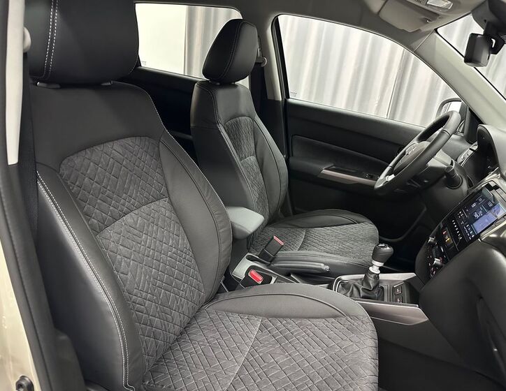 Suzuki Vitara 12