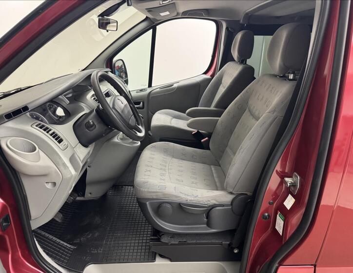 Renault Trafic 18