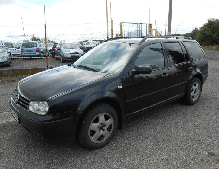 Volkswagen Golf 1