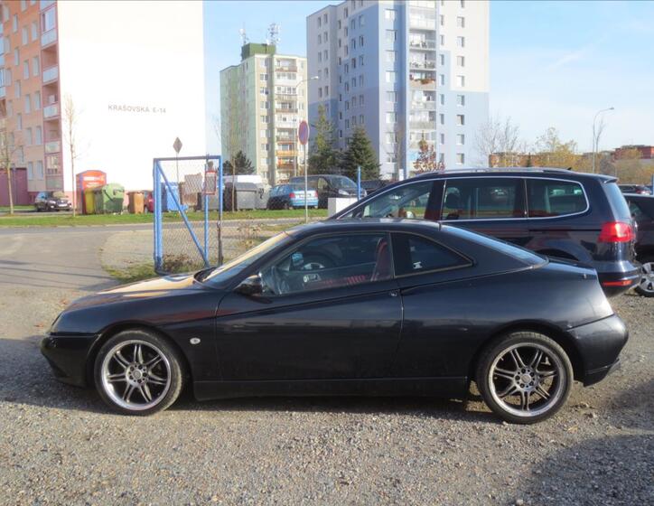 Alfa Romeo GTV 2