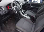 Ford Galaxy 15