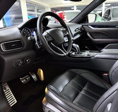 Maserati Levante 7