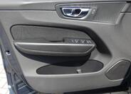 Volvo XC60 8
