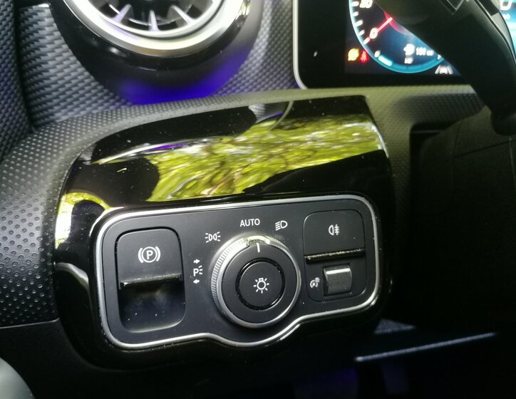 Mercedes-Benz CLA 27