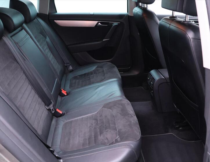 Volkswagen Passat 15