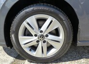 Volkswagen Golf 9