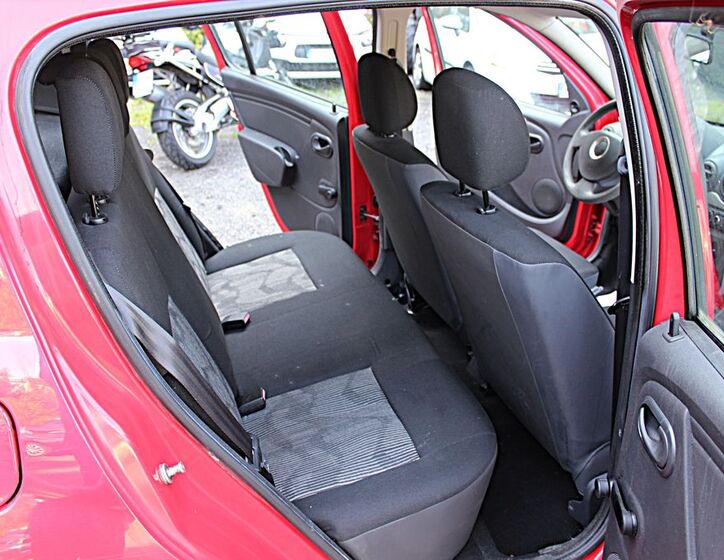 Dacia Sandero 10