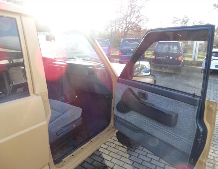 Nissan Patrol 20