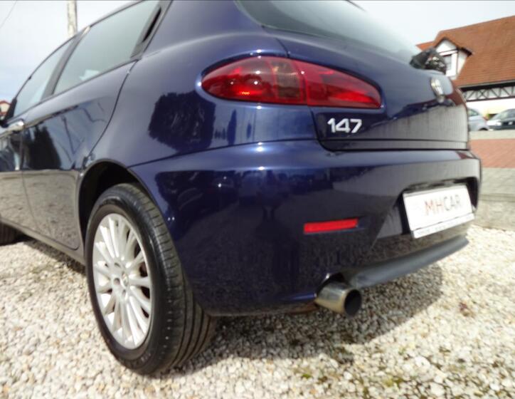 Alfa Romeo 147 14