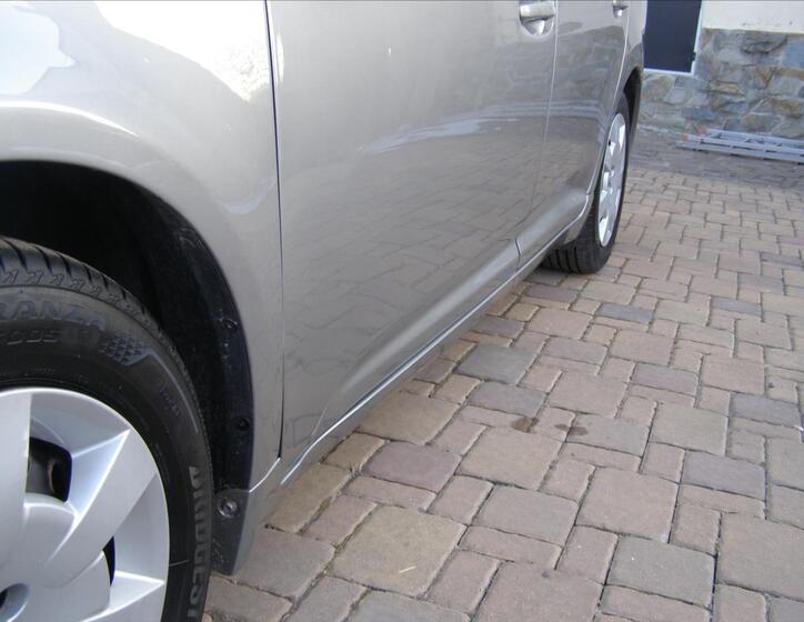 Toyota Avensis 11