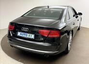 Audi A8 4
