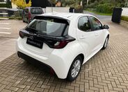 Toyota Yaris 6