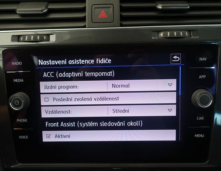 Volkswagen Golf 14