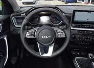 KIA XCeed 6