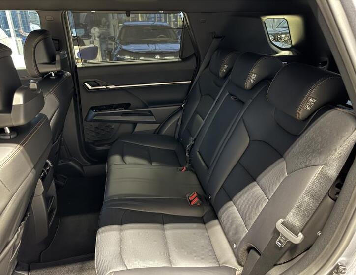 SsangYong Torres 10