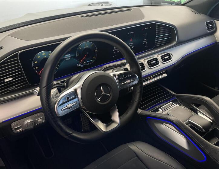 Mercedes-Benz GLE 9