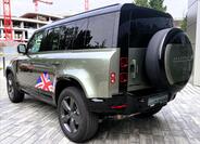 Land Rover Defender 4