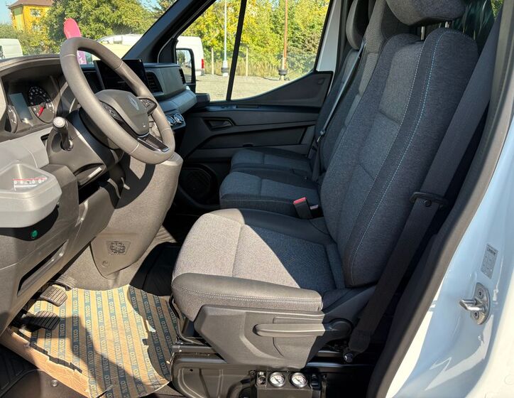 Renault Master 8