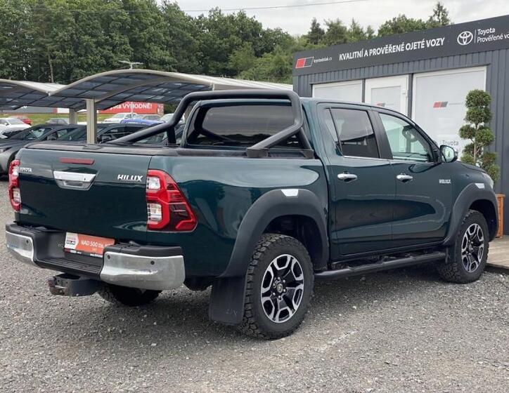 Toyota Hilux 6