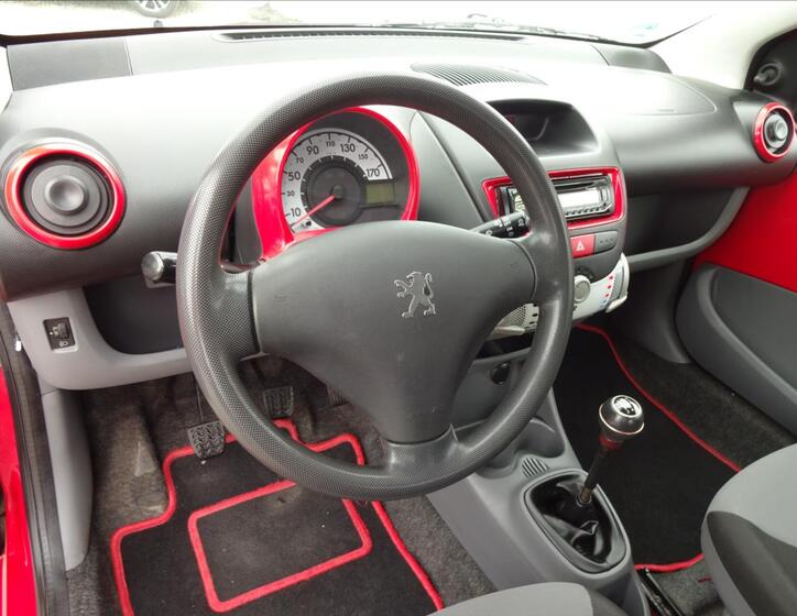Peugeot 107 26