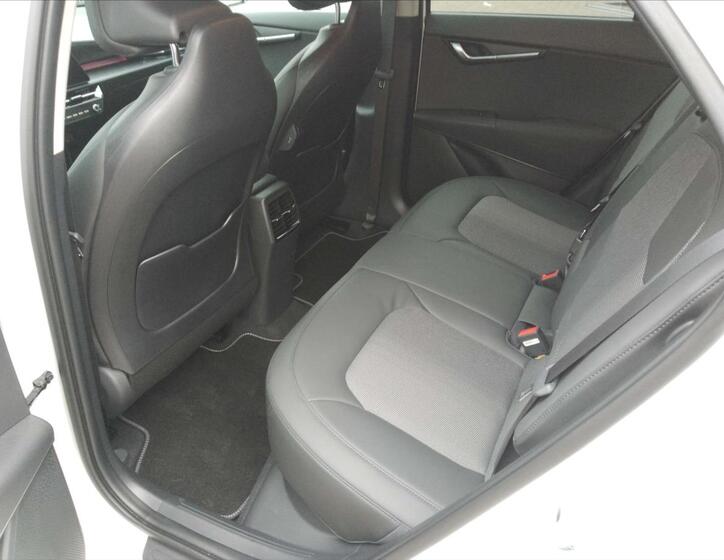 KIA Niro 7