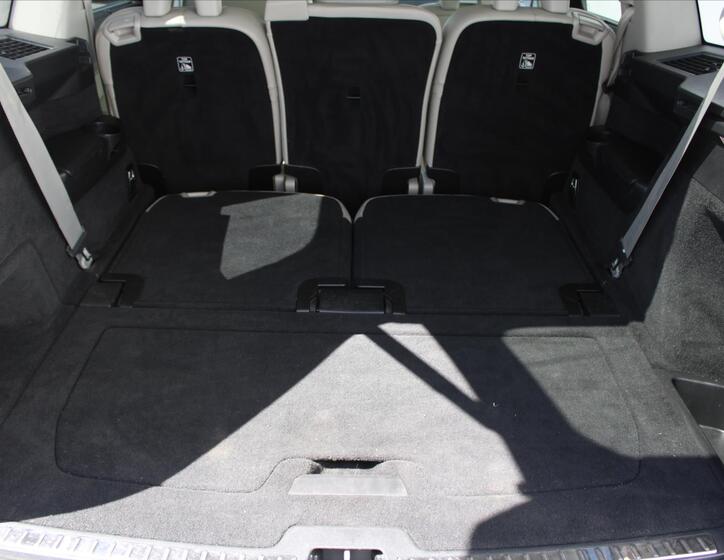Volvo XC90 14