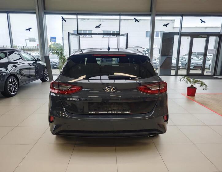 KIA Ceed 4