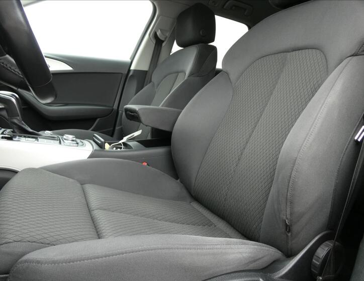 Audi A6 30