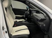 Lexus UX 250h 7