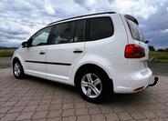 Volkswagen Touran 11