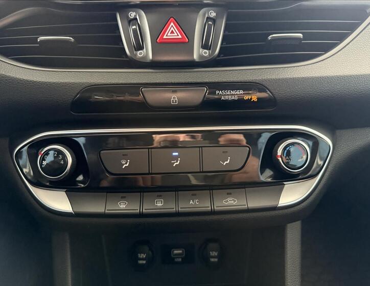 Hyundai i30 17